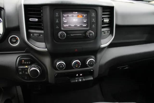 2020 Ram 1500 Big Horn Crew Cab 4x4 5'7" Box