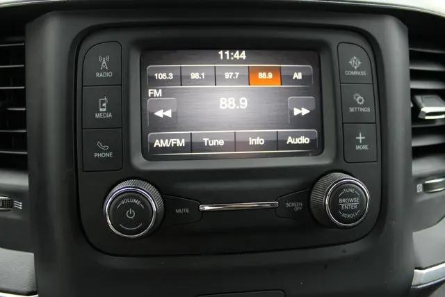 2020 Ram 1500 Big Horn Crew Cab 4x4 5'7" Box