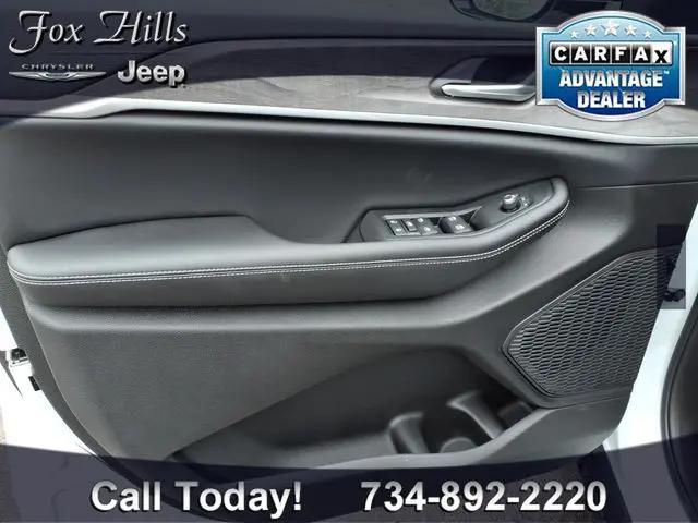 2026 Jeep Grand Cherokee L Altitude 4x4