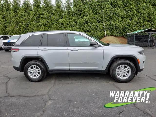2024 Jeep Grand Cherokee Laredo 4x4