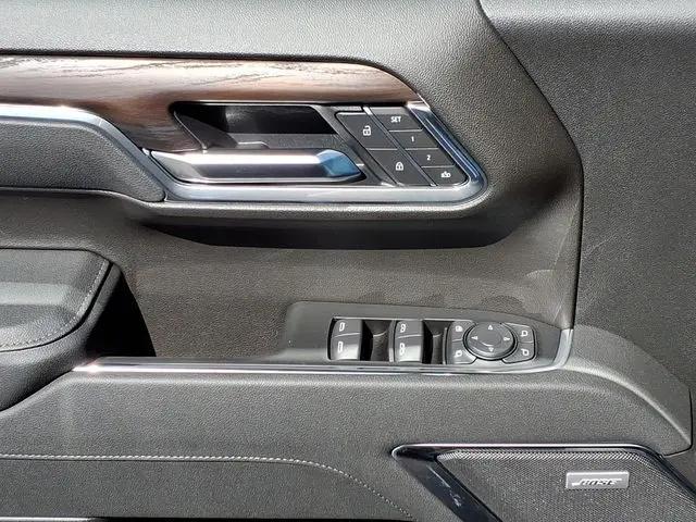 2026 GMC Sierra 1500 Crew Cab, Short Bed, SLT, 4WD