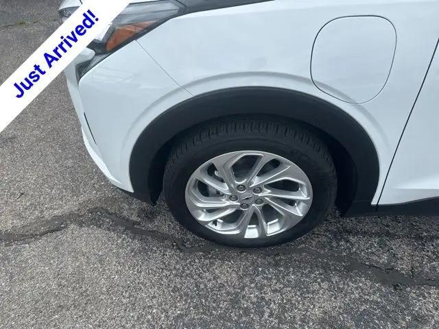 2027 Chevrolet Bolt LT FWD