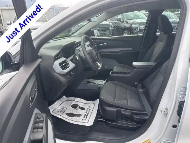 2027 Chevrolet Bolt LT FWD