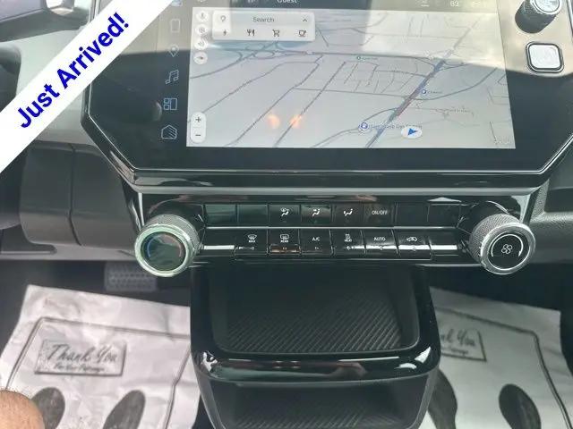 2027 Chevrolet Bolt LT FWD