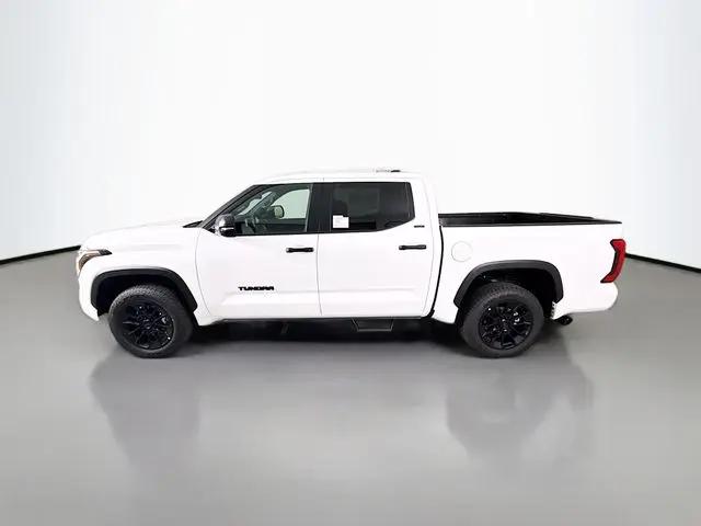 2026 Toyota Tundra SR5 CrewMax 5.5' Bed
