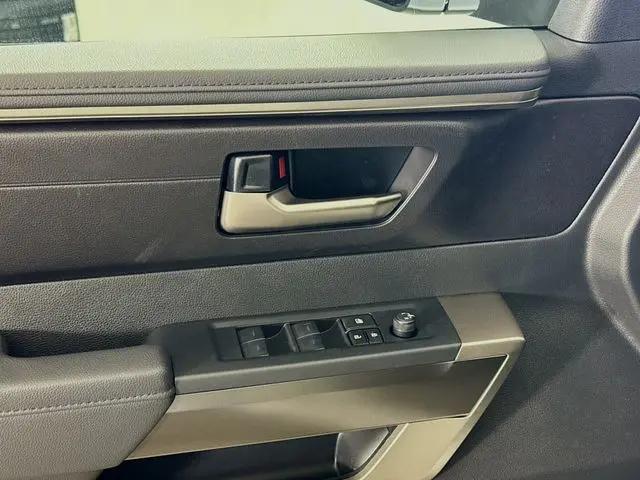 2026 Toyota Tundra SR5 CrewMax 5.5' Bed