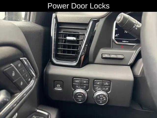2024 GMC Sierra 1500 4WD Crew Cab Short Box Denali