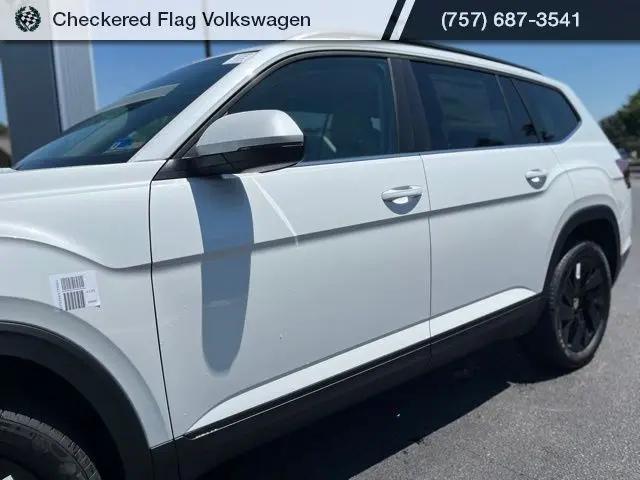 2026 Volkswagen Atlas SE with Technology