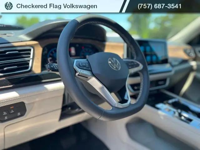 2026 Volkswagen Atlas SE with Technology