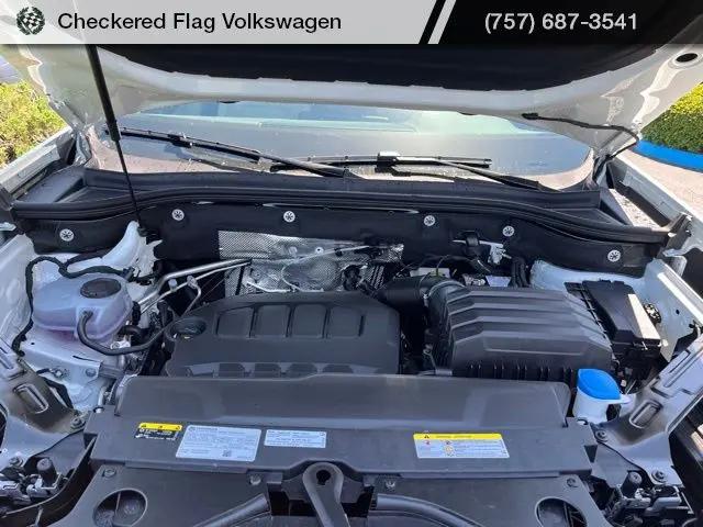 2026 Volkswagen Atlas SE with Technology