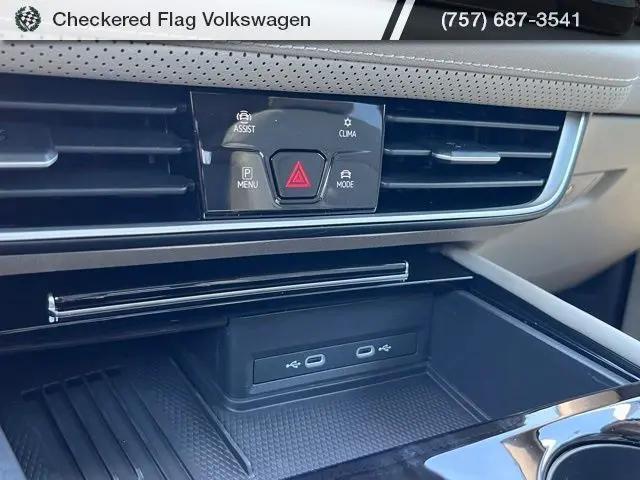 2026 Volkswagen Atlas SE with Technology