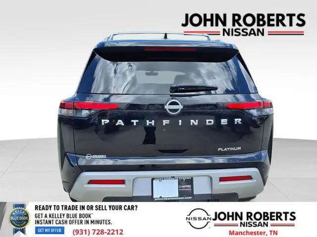 2025 Nissan Pathfinder Platinum FWD