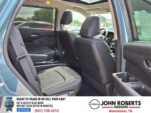2026 Nissan Pathfinder SL