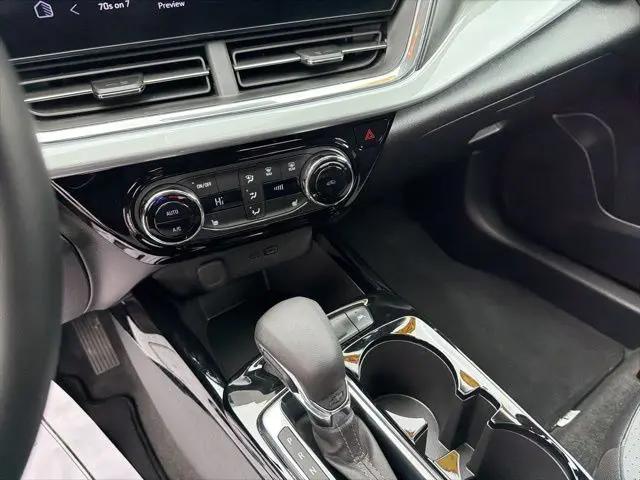 2025 Chevrolet Trax FWD LT