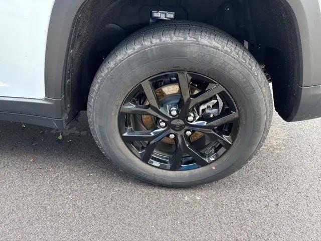 2025 Jeep Grand Cherokee Altitude 4x4