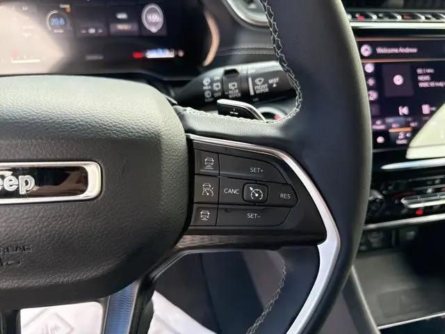 2025 Jeep Grand Cherokee Altitude 4x4