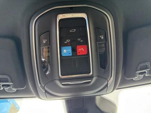 2025 Jeep Grand Cherokee Altitude 4x4