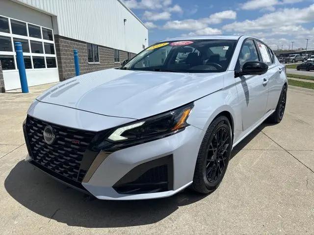 2023 Nissan Altima SR VC-Turbo FWD