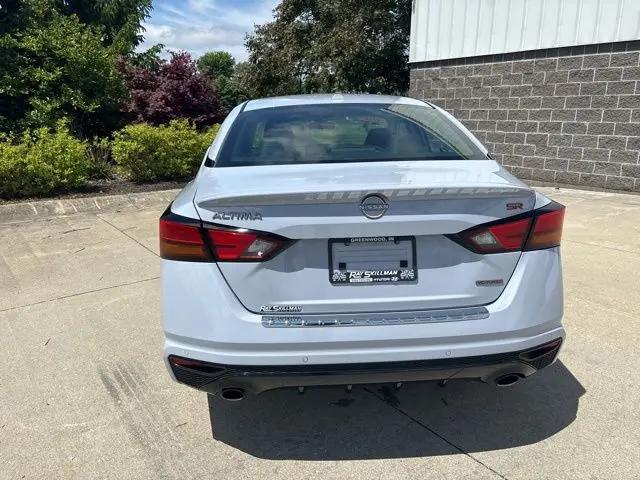 2023 Nissan Altima SR VC-Turbo FWD