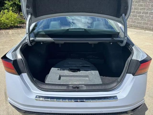 2023 Nissan Altima SR VC-Turbo FWD