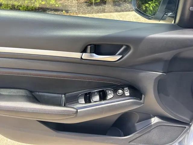 2023 Nissan Altima SR VC-Turbo FWD