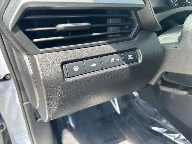 2023 Nissan Altima SR VC-Turbo FWD