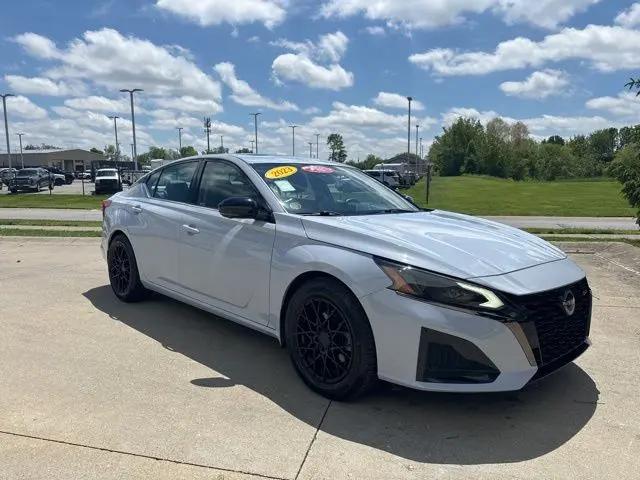 2023 Nissan Altima SR VC-Turbo FWD
