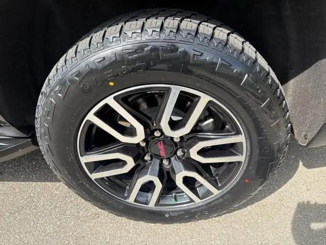 2023 GMC Yukon 4WD AT4