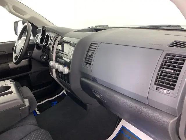 2012 Toyota Tundra Grade 5.7L V8