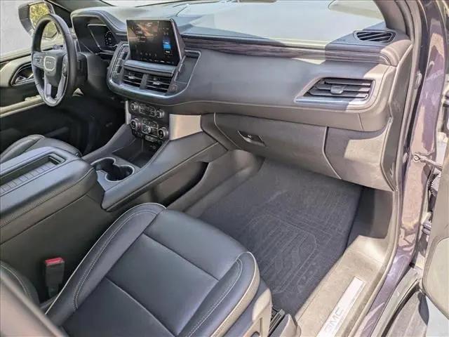2023 GMC Yukon 4WD SLT