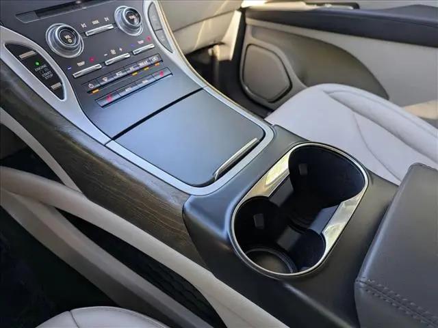 2019 Lincoln Nautilus Select