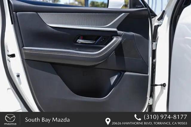 2026 Mazda X-90 Premium Plus