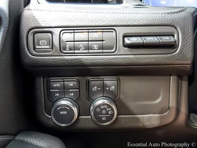 2023 GMC Yukon 4WD Denali