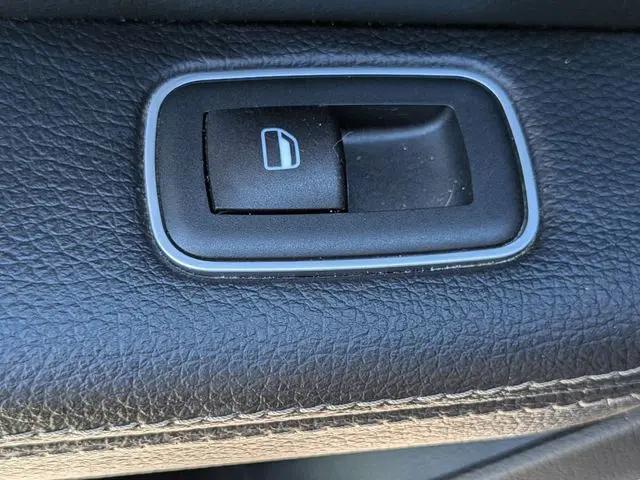 2021 Ram 1500 Laramie Crew Cab 4x4 5'7" Box