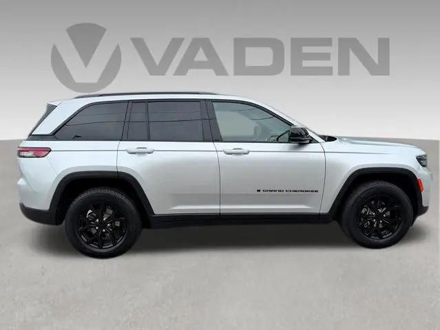 2024 Jeep Grand Cherokee Altitude 4x4
