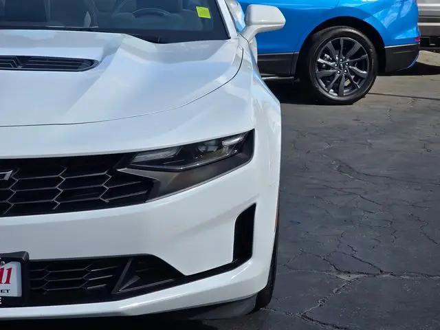 2023 Chevrolet Camaro RWD Convertible LT1