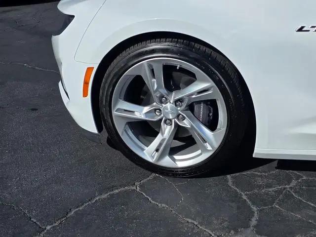 2023 Chevrolet Camaro RWD Convertible LT1