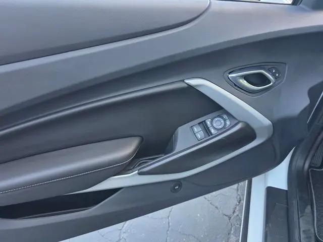 2023 Chevrolet Camaro RWD Convertible LT1