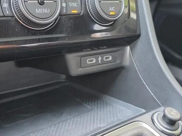 2024 Volkswagen Jetta GLI 2.0T Autobahn