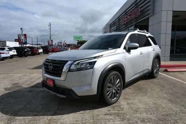 2023 Nissan Pathfinder SL FWD for sale in Victoria, TX
