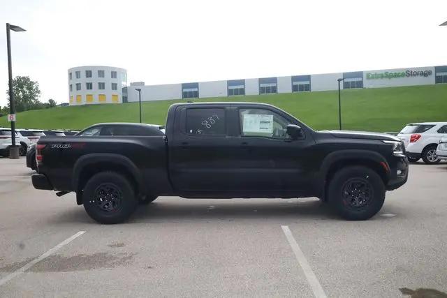 2026 Nissan Frontier Crew Cab Long Bed PRO-4X 4x4