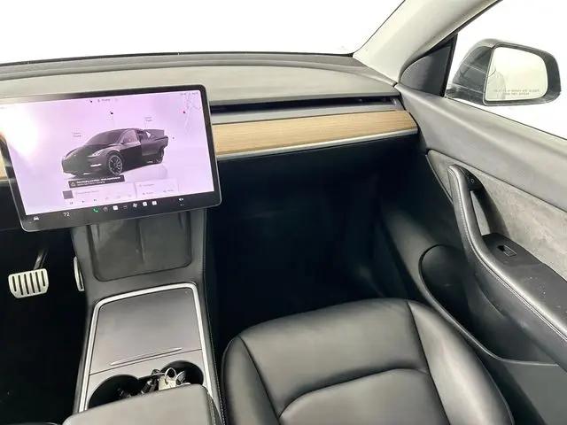 2022 Tesla Model Y Performance Dual Motor All-Wheel Drive