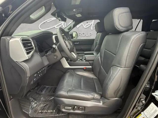 2025 Toyota Sequoia Platinum