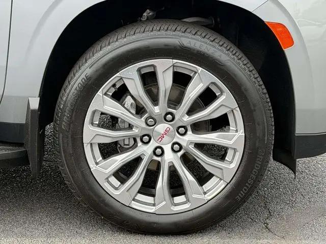 2024 GMC Yukon XL 4WD Denali