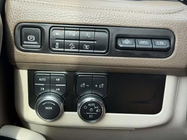 2024 GMC Yukon XL 4WD Denali