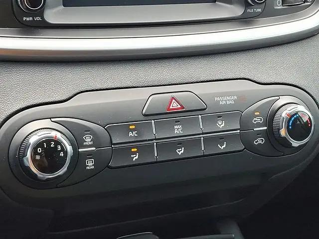2020 Kia Sorento 2.4L LX