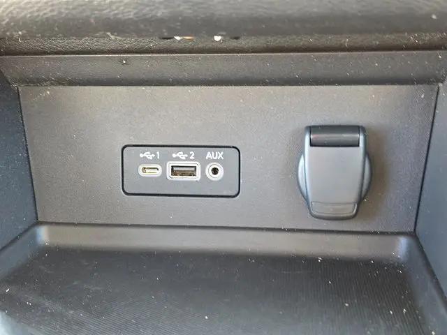 2020 Nissan Sentra SV Xtronic CVT