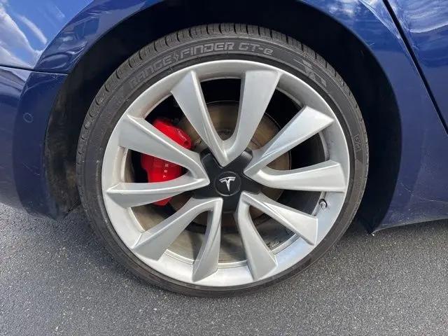 2019 Tesla Model 3 Performance
