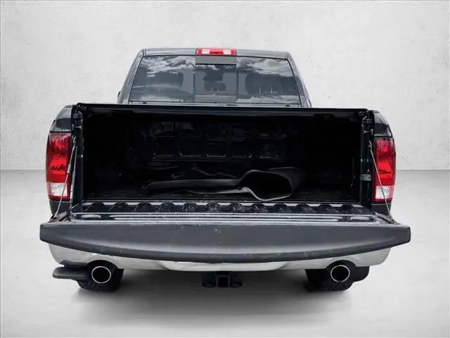 2017 Ram 1500 Big Horn Crew Cab 4x4 5'7" Box