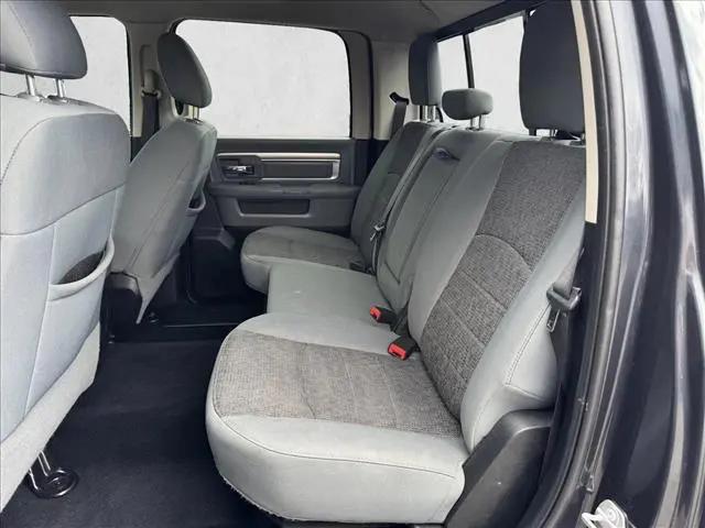 2017 Ram 1500 Big Horn Crew Cab 4x4 5'7" Box